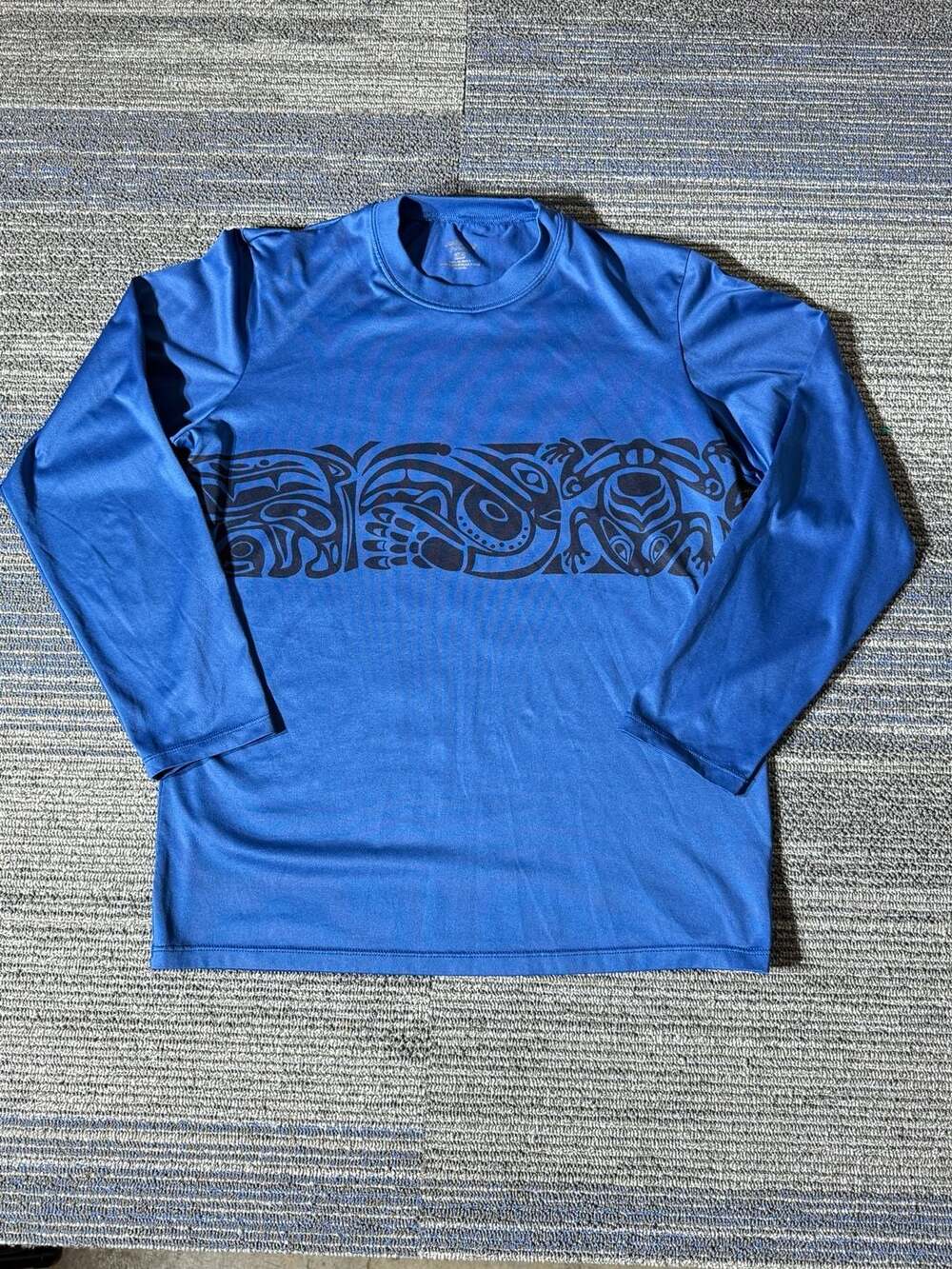 Patagonia Capilene Long Sleeve Shirt Small Blue Tribal Frog Print